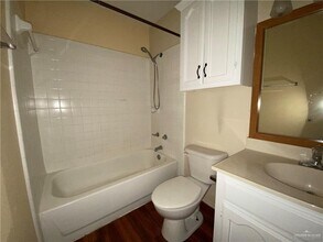 2501 Hibiscus Ave in McAllen, TX - Building Photo - Building Photo