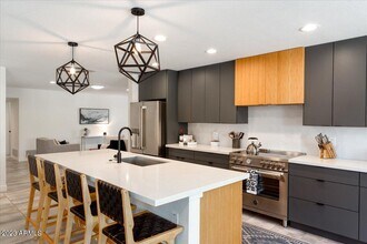 11601 N 50th Pl in Scottsdale, AZ - Building Photo - Building Photo