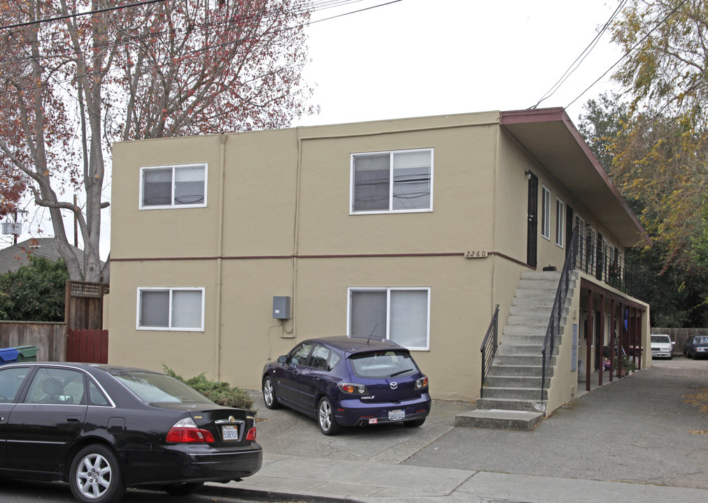 2260 Pacific Ave in Alameda, CA - Building Photo