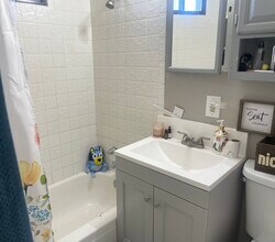 374 Filmore Ave, Unit Main House in Pocatello, ID - Foto de edificio - Building Photo
