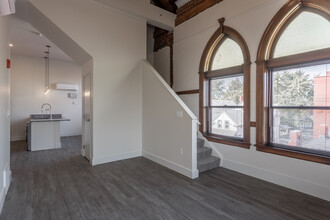 San Sofia Luxury Apartments in Cleveland, OH - Building Photo - Interior Photo