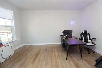 451 Carmichael Cir in Canton, GA - Foto de edificio - Building Photo