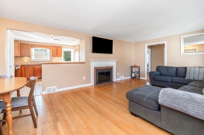 257 Winton St in Springfield, MA - Building Photo - Building Photo