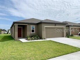 5873 Beefmaster Rd in St. Cloud, FL - Building Photo