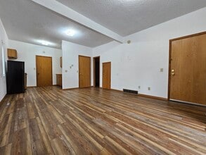 819 4th Ave W, Unit 1 in Spencer, IA - Building Photo - Building Photo