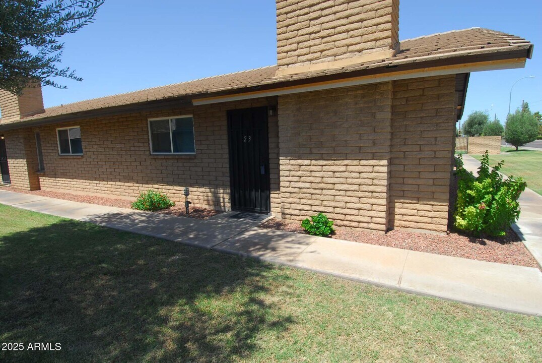 2015 E Southern Ave in Tempe, AZ - Building Photo