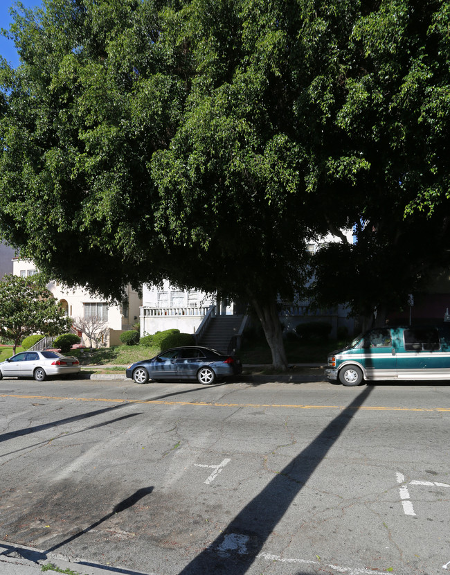 809 Apartments in Los Angeles, CA - Building Photo - Building Photo