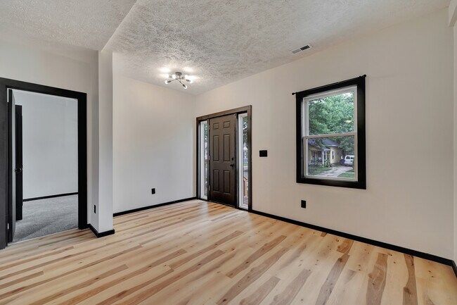 2225 D St, Unit 1 in Lincoln, NE - Building Photo - Building Photo