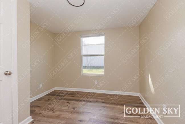 1609 S Gharkey St in Muncie, IN - Building Photo - Building Photo