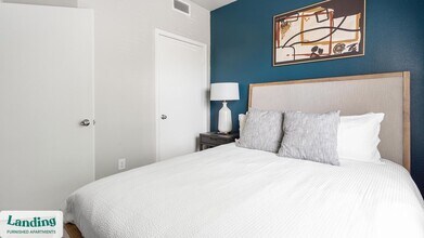 11139 Culebra Rd, Unit 2207 in San Antonio, TX - Building Photo - Building Photo