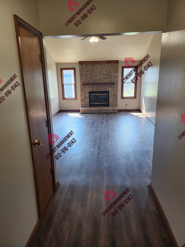 4911 Shenandoah Ave in Newburgh, IN - Building Photo - Building Photo