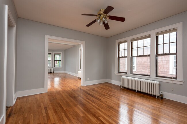 242 Quail St, Unit 1 in Albany, NY - Building Photo - Building Photo