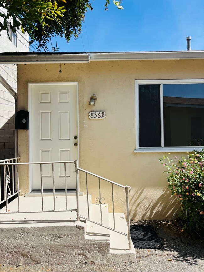 836 Fischer St, Unit D