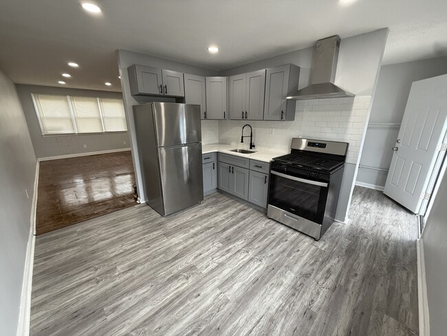 906 Alcyon Dr in Bellmawr, NJ - Building Photo - Building Photo