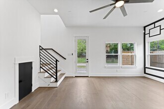 4303 Buck St in Houston, TX - Building Photo - Building Photo