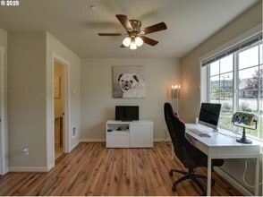 28488 SW Villebois Dr N in Wilsonville, OR - Building Photo - Building Photo