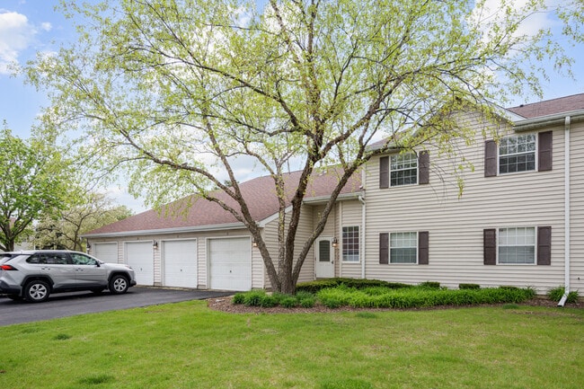 property at 117 Gant Cir