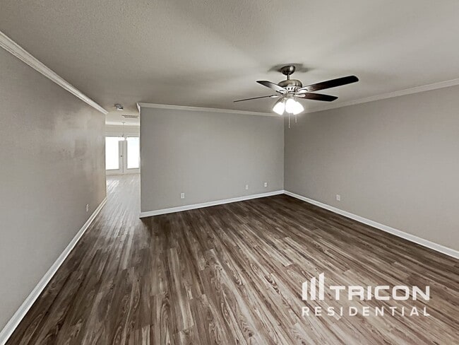 306 Walnut Crossing Dr in Whitsett, NC - Building Photo - Building Photo