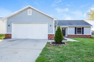 6233 Carrie Cir in Indianapolis, IN - Building Photo
