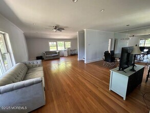 421 W Lincoln Ave in Ocean Township, NJ - Building Photo - Building Photo