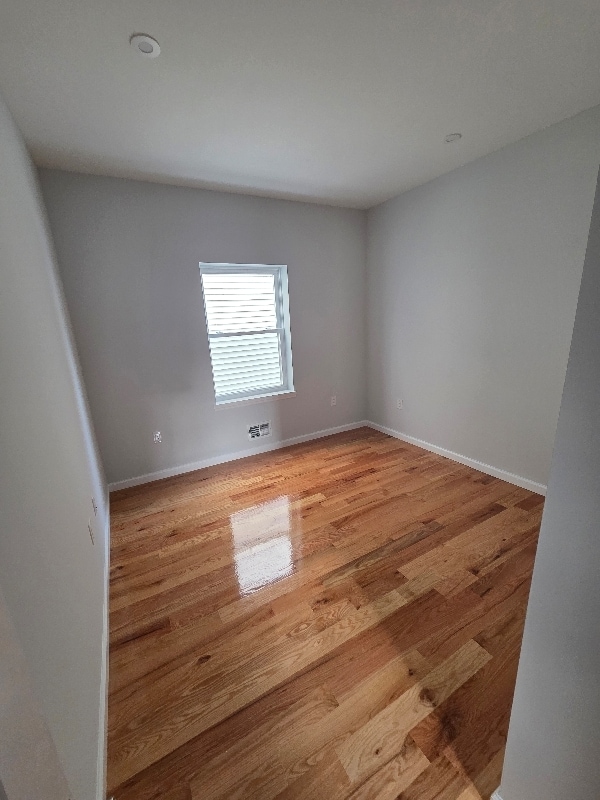 22 Speedway Ave in Newark, NJ - Foto de edificio - Building Photo