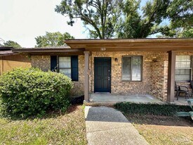 1103 W La Rua St in Pensacola, FL - Building Photo