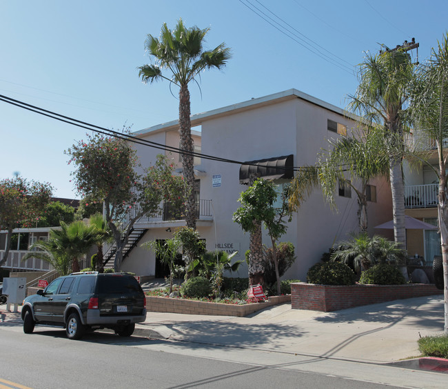 Hillside Manor in Signal Hill, CA - Building Photo - Building Photo