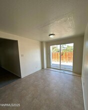 1657 Gault Way in Sparks, NV - Building Photo - Building Photo