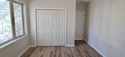 6439 S St Lawrence Ave in Chicago, IL - Building Photo - Building Photo