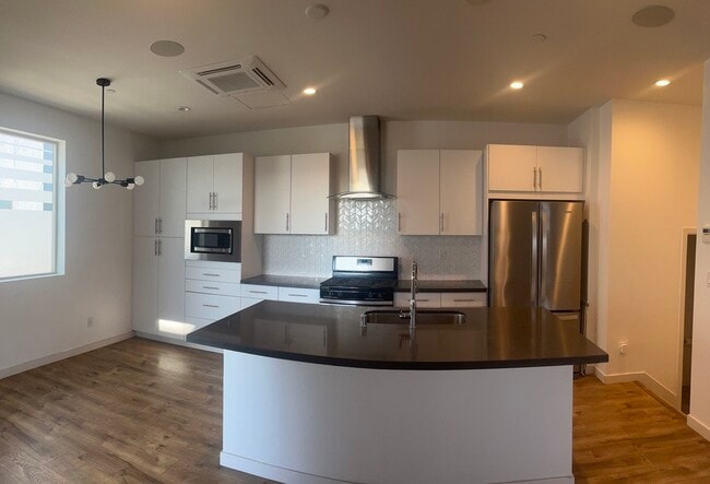 475 Tailoff Ln in Sacramento, CA - Building Photo - Building Photo