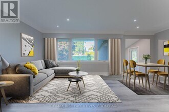 740 Collins Bay Rd in Kingston, ON - Building Photo - Building Photo