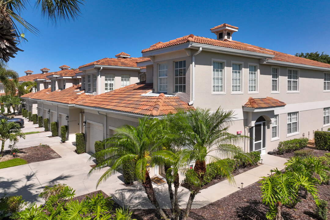 Bridgewater Bay in Naples, FL - Building Photo