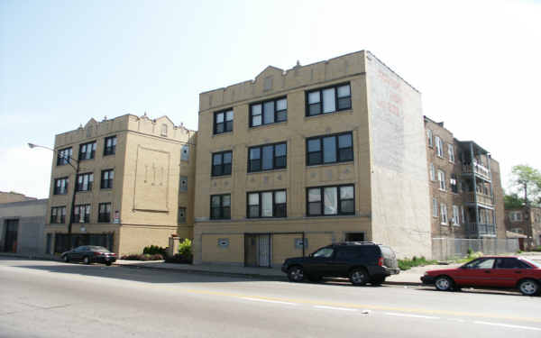 1015-1023 N Pulaski Rd in Chicago, IL - Building Photo - Building Photo