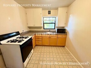 1676 Dwight Way in Berkeley, CA - Building Photo - Building Photo