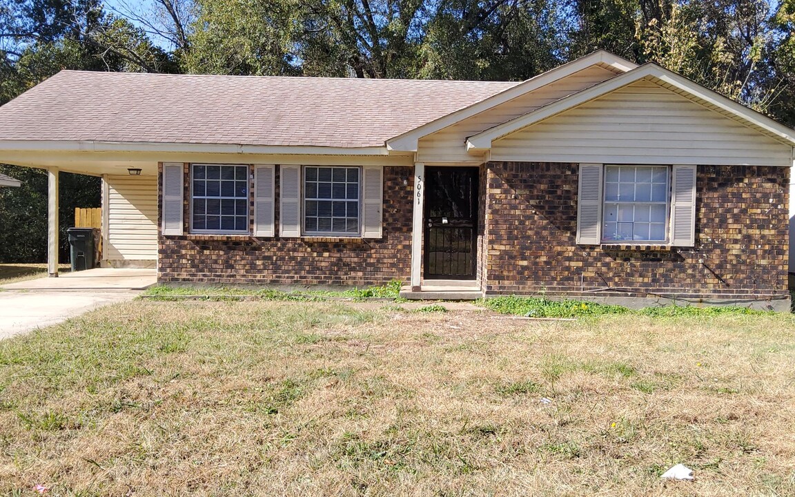5061 Belfast Dr in Memphis, TN - Building Photo