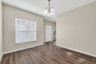 425 Centerfield Dr in Charlotte, NC - Building Photo - Building Photo