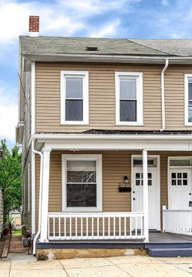 property at 2728 Penbrook Ave