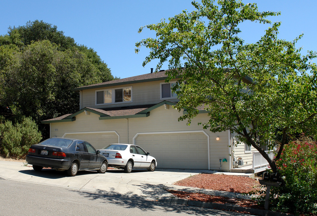 3218 Nielsen Ct in Santa Rosa, CA - Building Photo