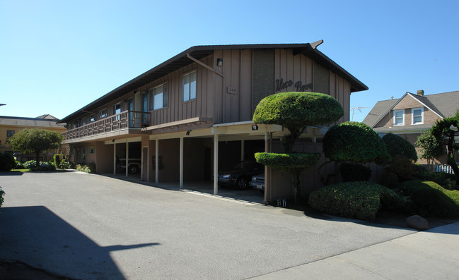 151 Brennan St in Watsonville, CA - Foto de edificio - Building Photo