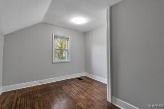 105 Mariner St in Buffalo, NY - Building Photo - Building Photo