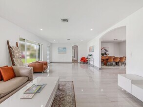 16010 NW 37th Ct in Opa Locka, FL - Building Photo - Building Photo