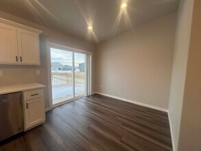 1311 Marlys Dr W in West Fargo, ND - Building Photo - Building Photo