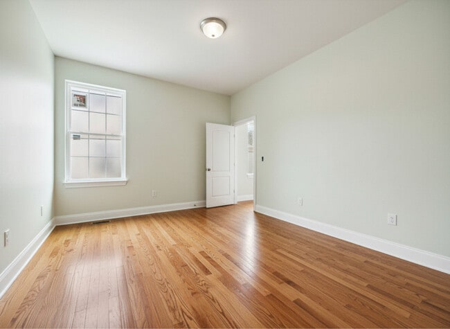 110 8th St in New Bedford, MA - Building Photo - Building Photo