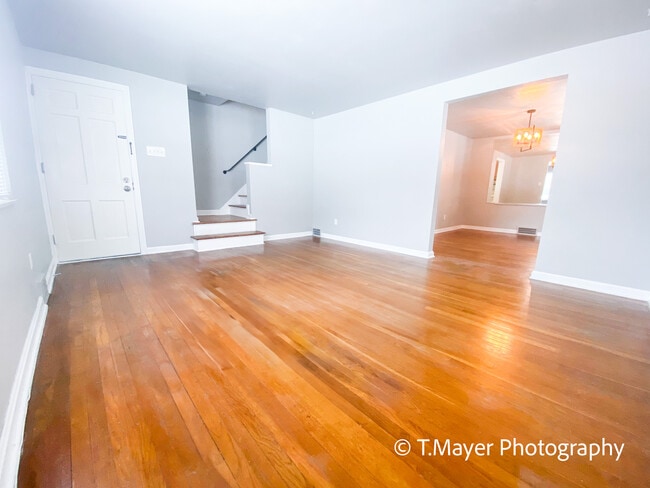 1735 Helen Dr, Unit 1735 in Pittsburgh, PA - Building Photo - Building Photo