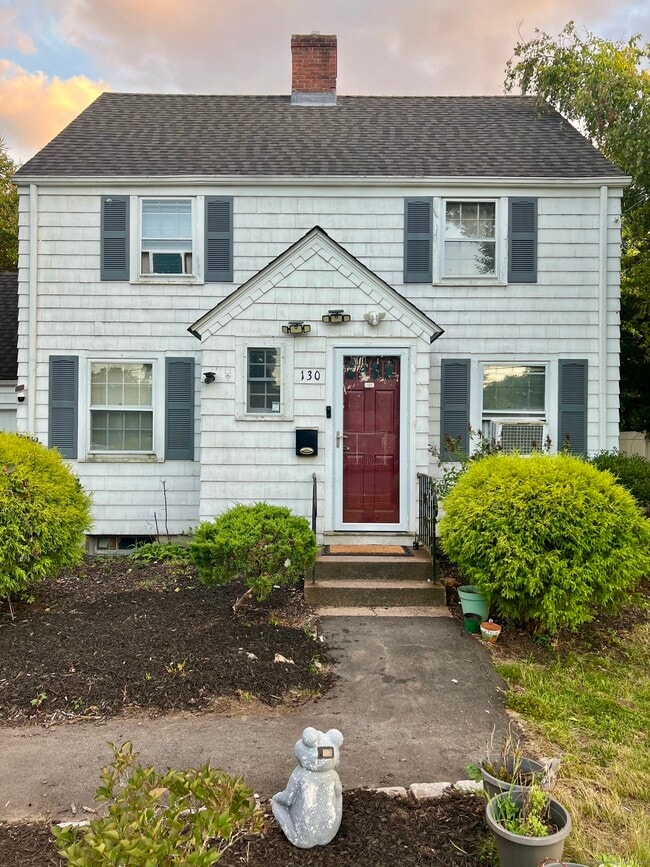 130 Spring St in Glastonbury, CT - Building Photo - Building Photo