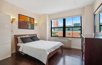 1 Greene St in Jersey City, NJ - Building Photo - Building Photo