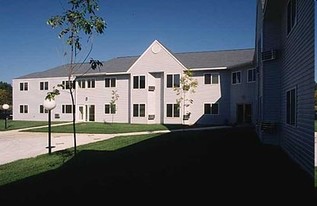 Eau Claire Oakwood Homes Apartments