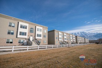 784 E 500 S, Unit 102 in American Fork, UT - Building Photo - Building Photo