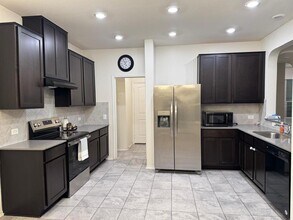 16501 Brogan Ln in Pflugerville, TX - Building Photo - Building Photo