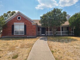 3922 18th St in Plano, TX - Building Photo